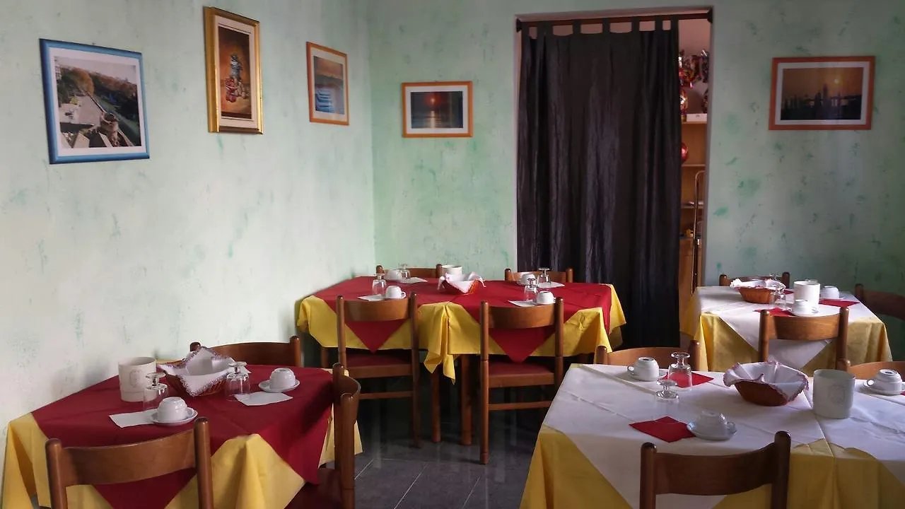ريميني Albergo Villa Adelmo فندق