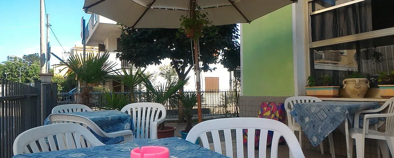فندق ريميني Albergo Villa Adelmo